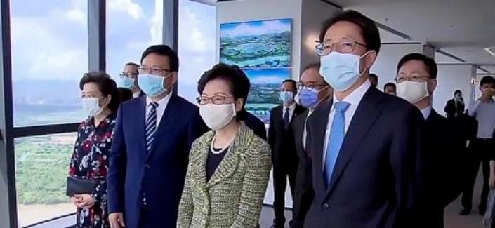 2025香港正版資料免費看，香港正版資料免費看，揭秘未來香港資訊動向