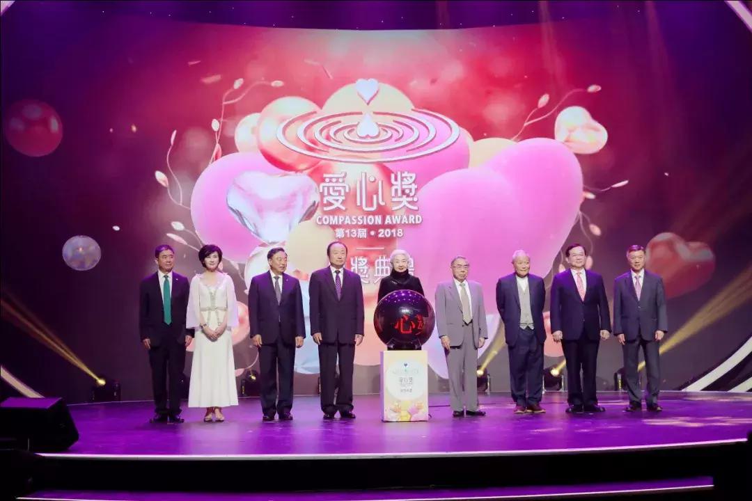 揭秘2025香港精準(zhǔn)資料，前沿趨勢(shì)與未來(lái)展望，揭秘香港未來(lái)趨勢(shì)，2025精準(zhǔn)資料、前沿展望與發(fā)展展望