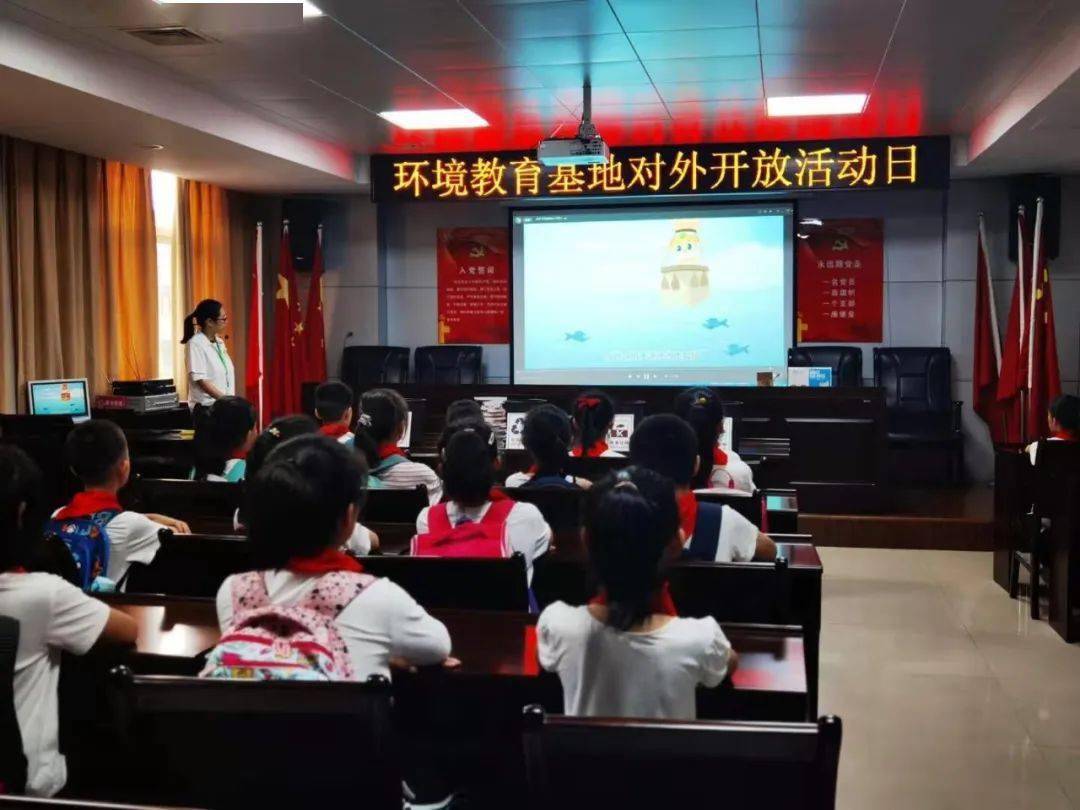 二四六香港資料期期中準(zhǔn)，深度解析與趨勢預(yù)測，香港期期中準(zhǔn)資料深度解析與趨勢預(yù)測