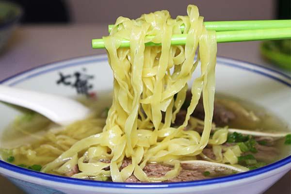 香港最準(zhǔn)資料免費公開2025謁后語，香港未來預(yù)測，揭秘免費公開的2025謁后語預(yù)測資料