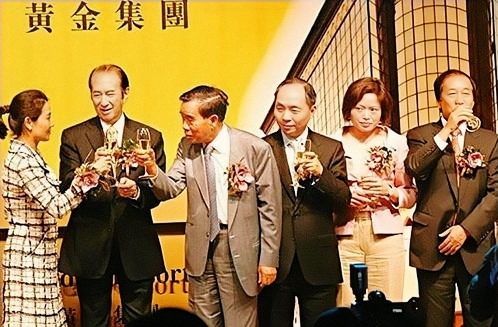 馬會(huì)傳真資料下載指南，澳門手機(jī)用戶必備指南 2025，澳門手機(jī)用戶必備，馬會(huì)傳真資料下載指南 2025版