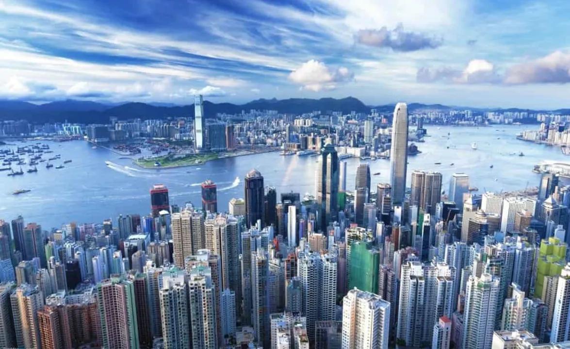 香港最快最精準(zhǔn)的免費(fèi)資料與高速公路的發(fā)展，香港免費(fèi)資料與高速公路發(fā)展，速度與精準(zhǔn)性的完美結(jié)合