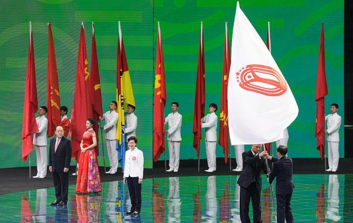 2025年新澳門今晚開什么，澳門今晚開獎預(yù)測及結(jié)果分析